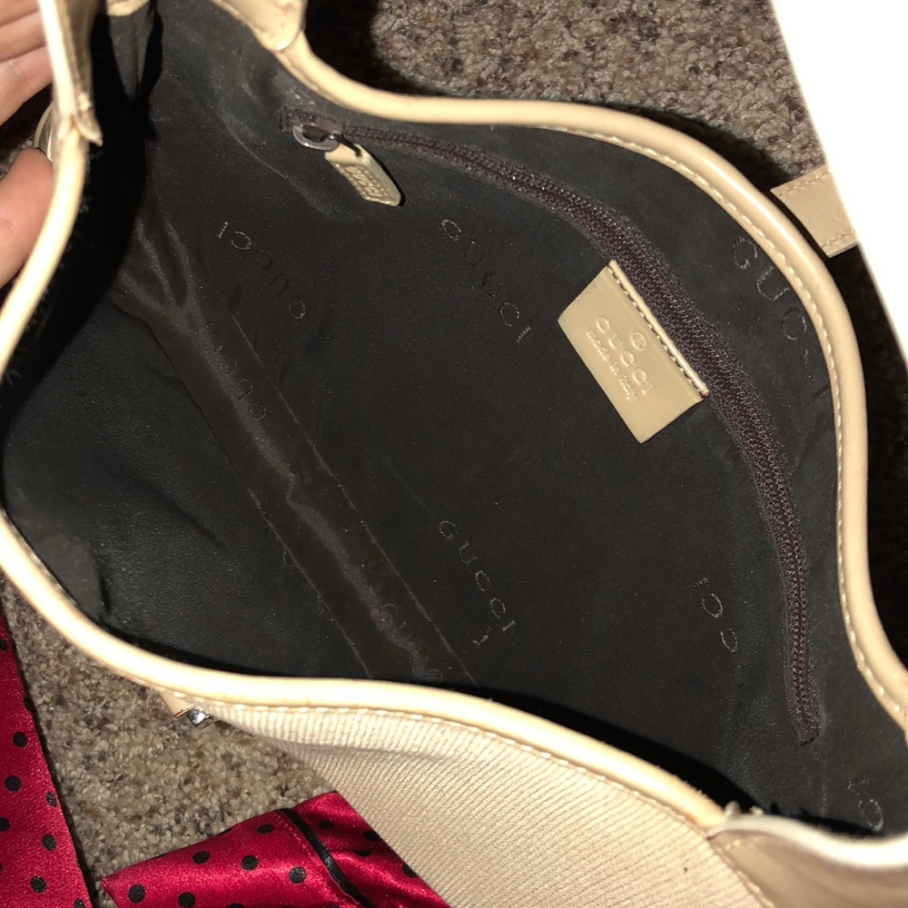 SOLD authentic Jackie O Gucci purse - Picture 4 of 8